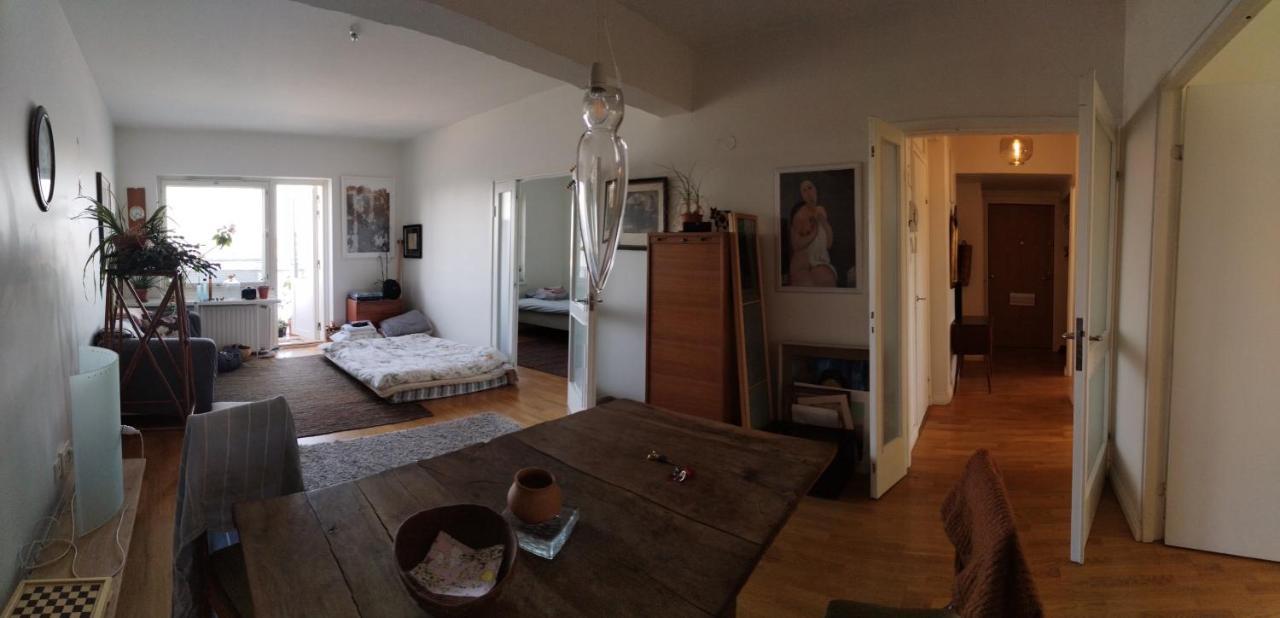 Center With Amazing View, Cosy 3 Bed Flat, Fully Furnished. Apartment